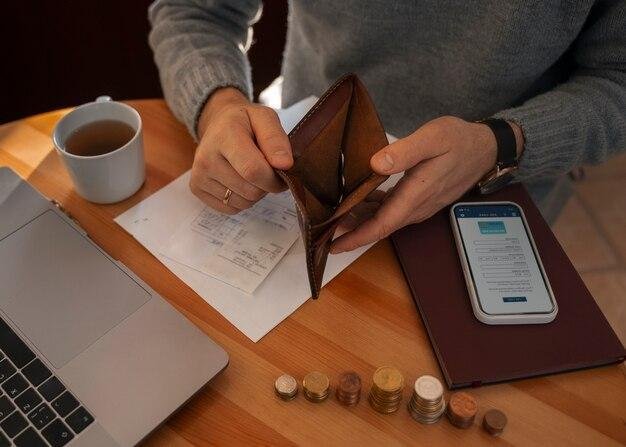como criar um plano de independência financeira através de investimentos